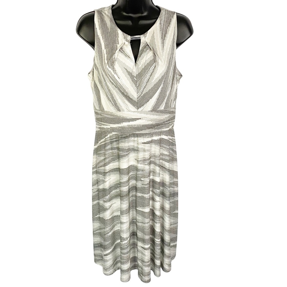 Chetta B Sleeveless‎ Stretchy Keyhole Neckline Dress White Gray Silver Size 10